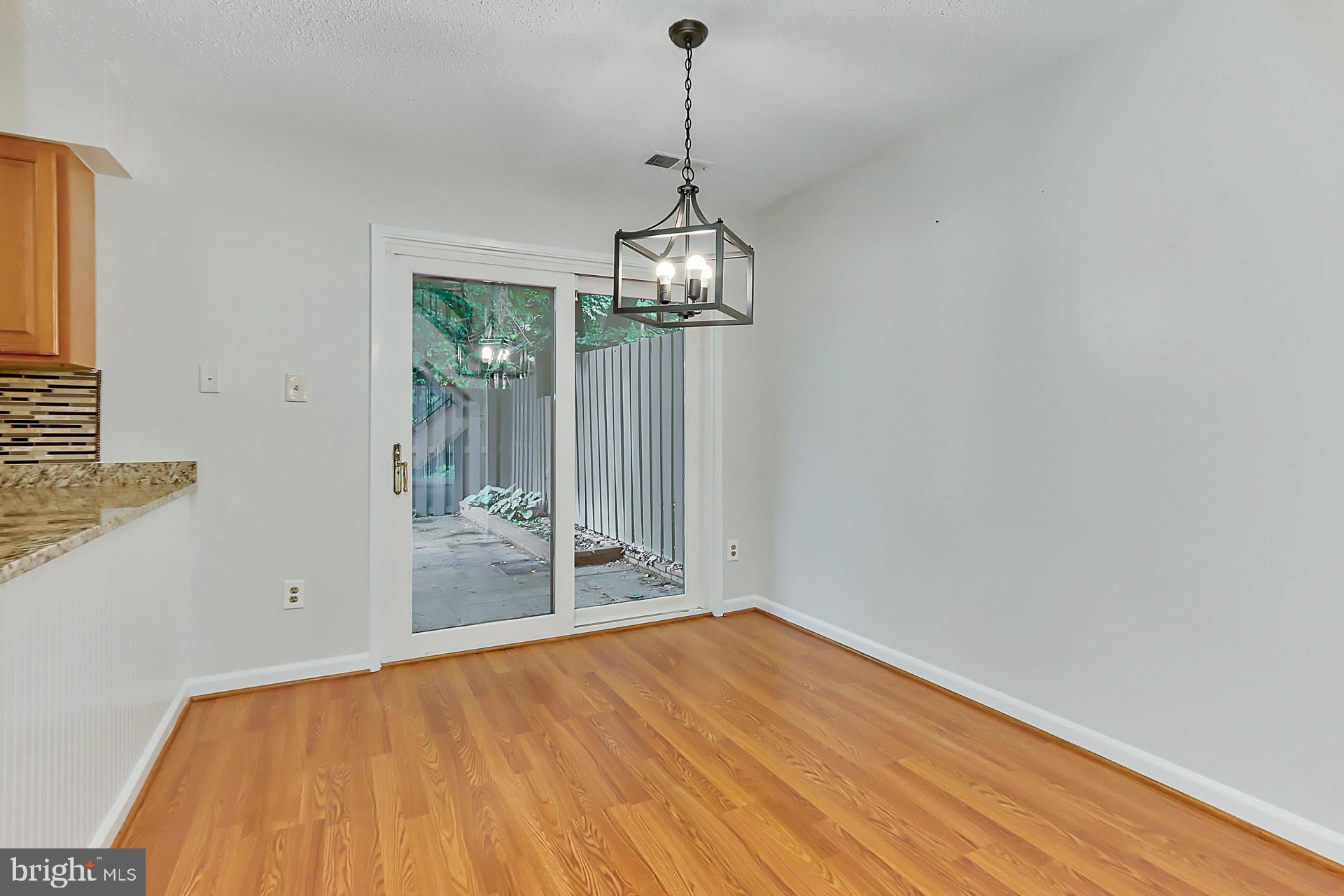 RESTON - Residential