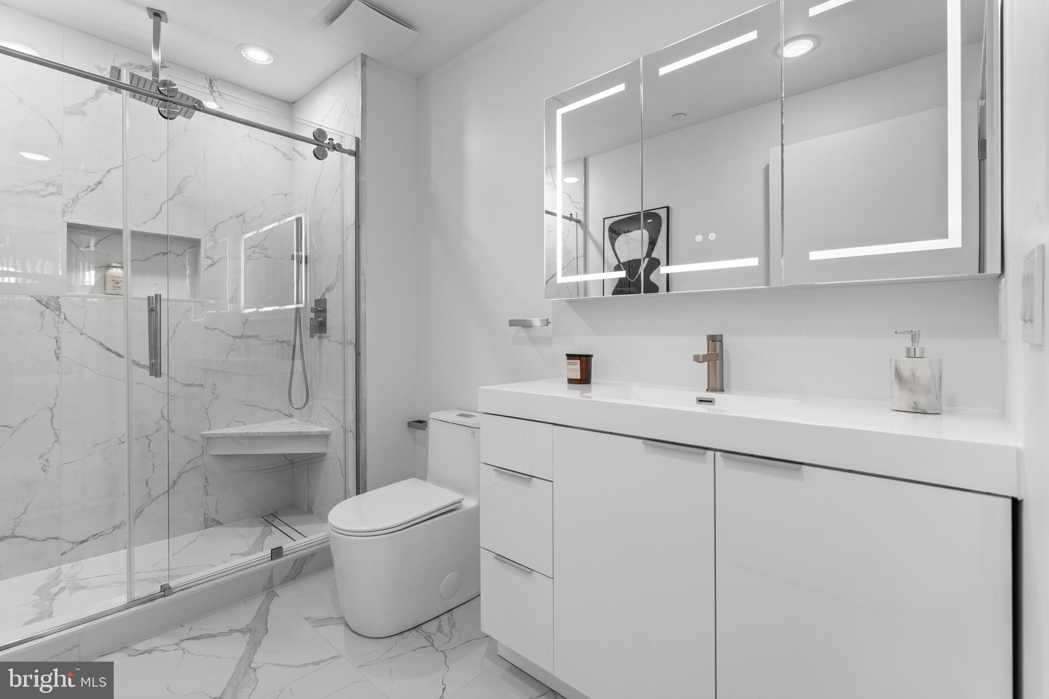 QUEEN VILLAGE - Residential Lease