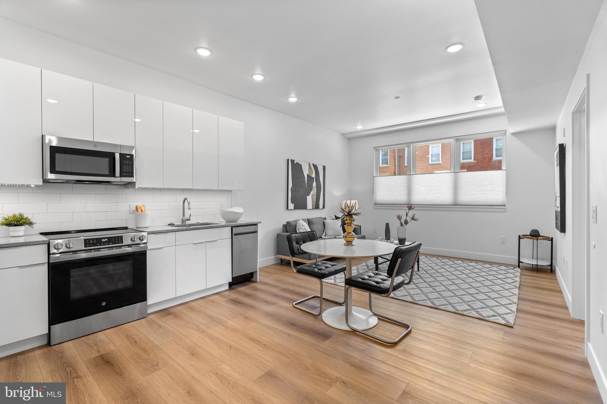 QUEEN VILLAGE - Residential Lease