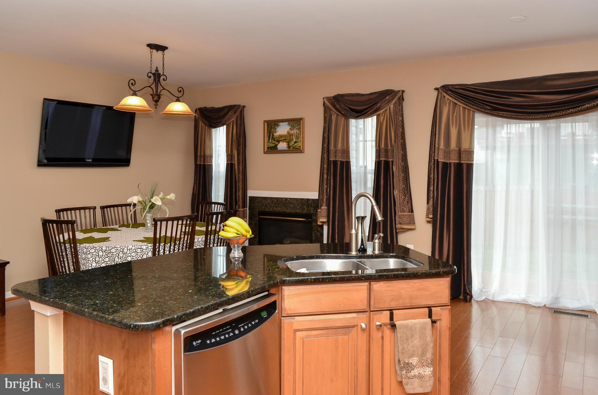 ALTA COURTHOUSE SQUARE - Residential