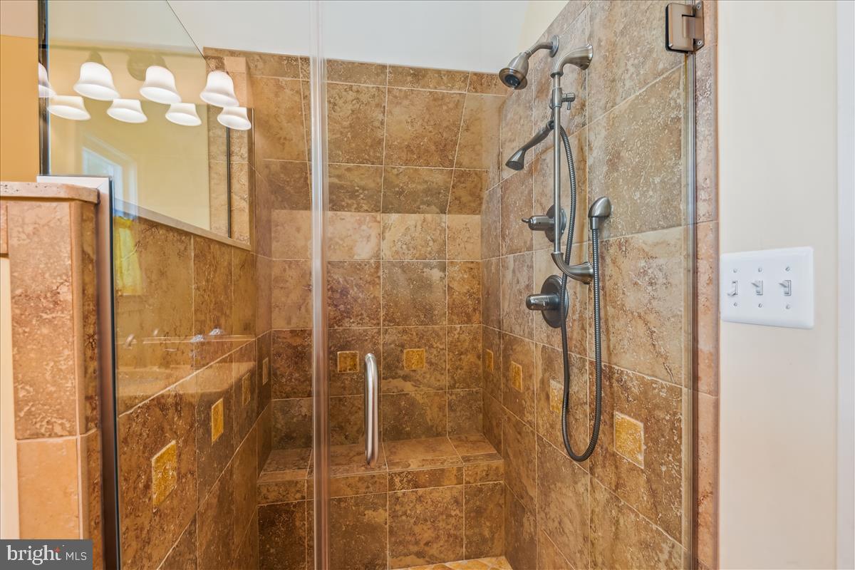 PARKWOOD - Residential