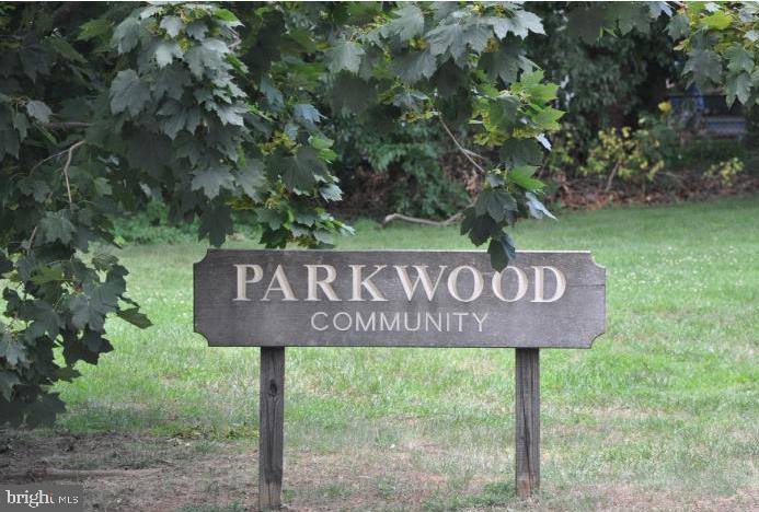 803 PARKWOOD AVENUE