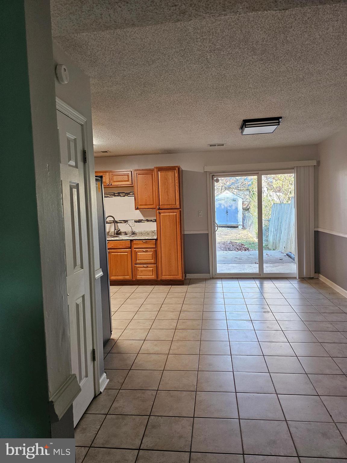 OLDE GREENWICH - Residential Lease