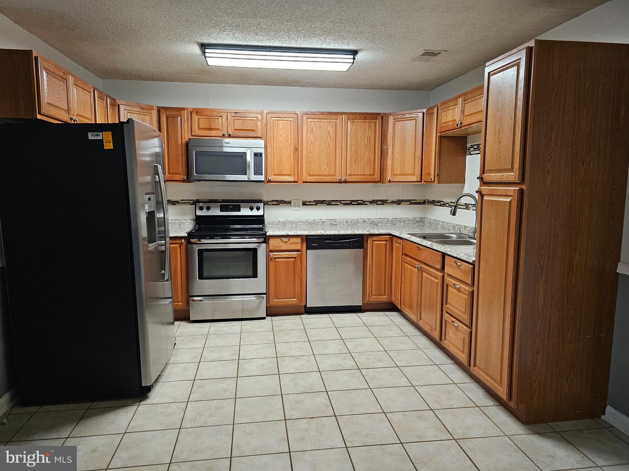 OLDE GREENWICH - Residential Lease