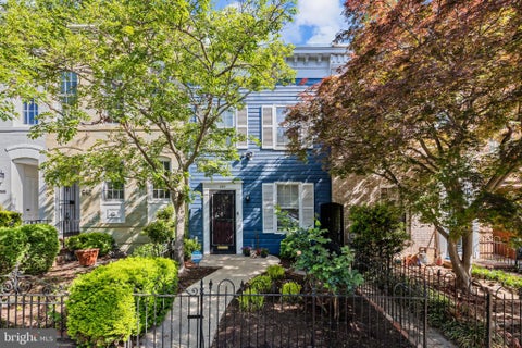 Photo of 644 E Street SE, WASHINGTON, DC 20003 (MLS # DCDC2267130)