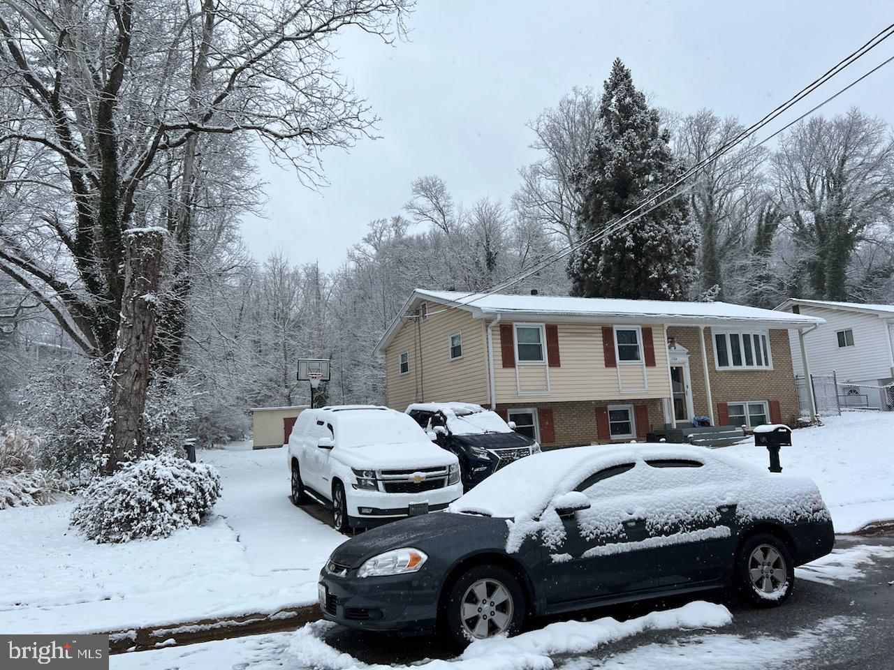 FOREST KNOLLS - Residential