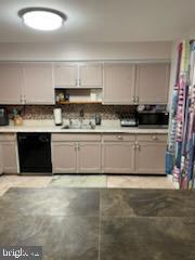 FOREST KNOLLS - Residential