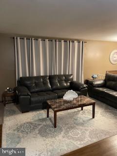 FOREST KNOLLS - Residential