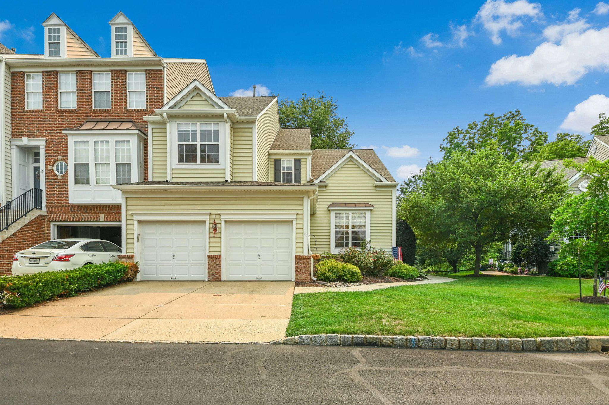 15 AVALON COURT