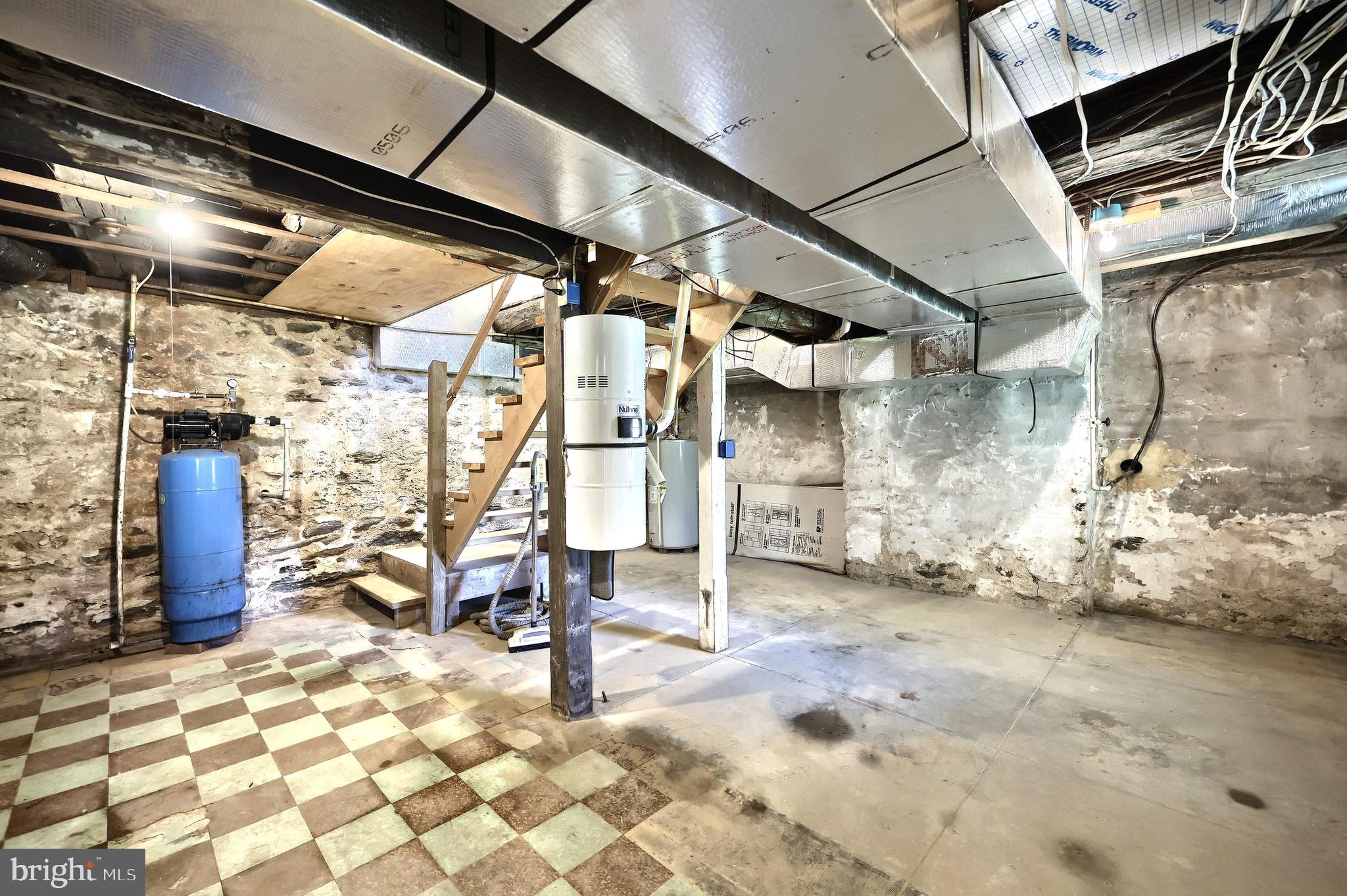 LEHMAN ROAD - Residential