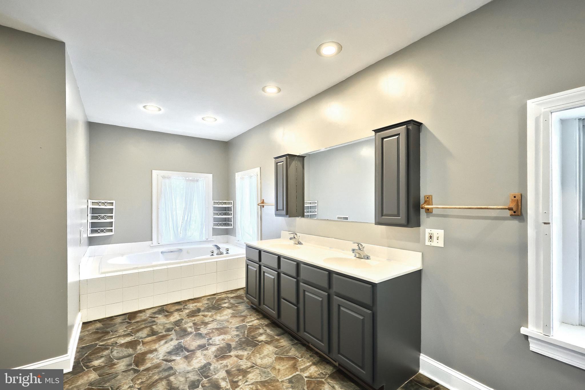 LEHMAN ROAD - Residential