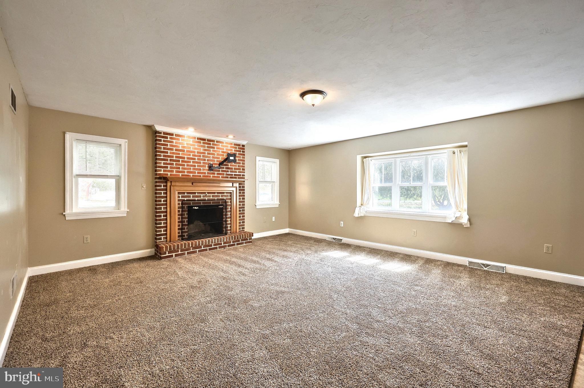 LEHMAN ROAD - Residential