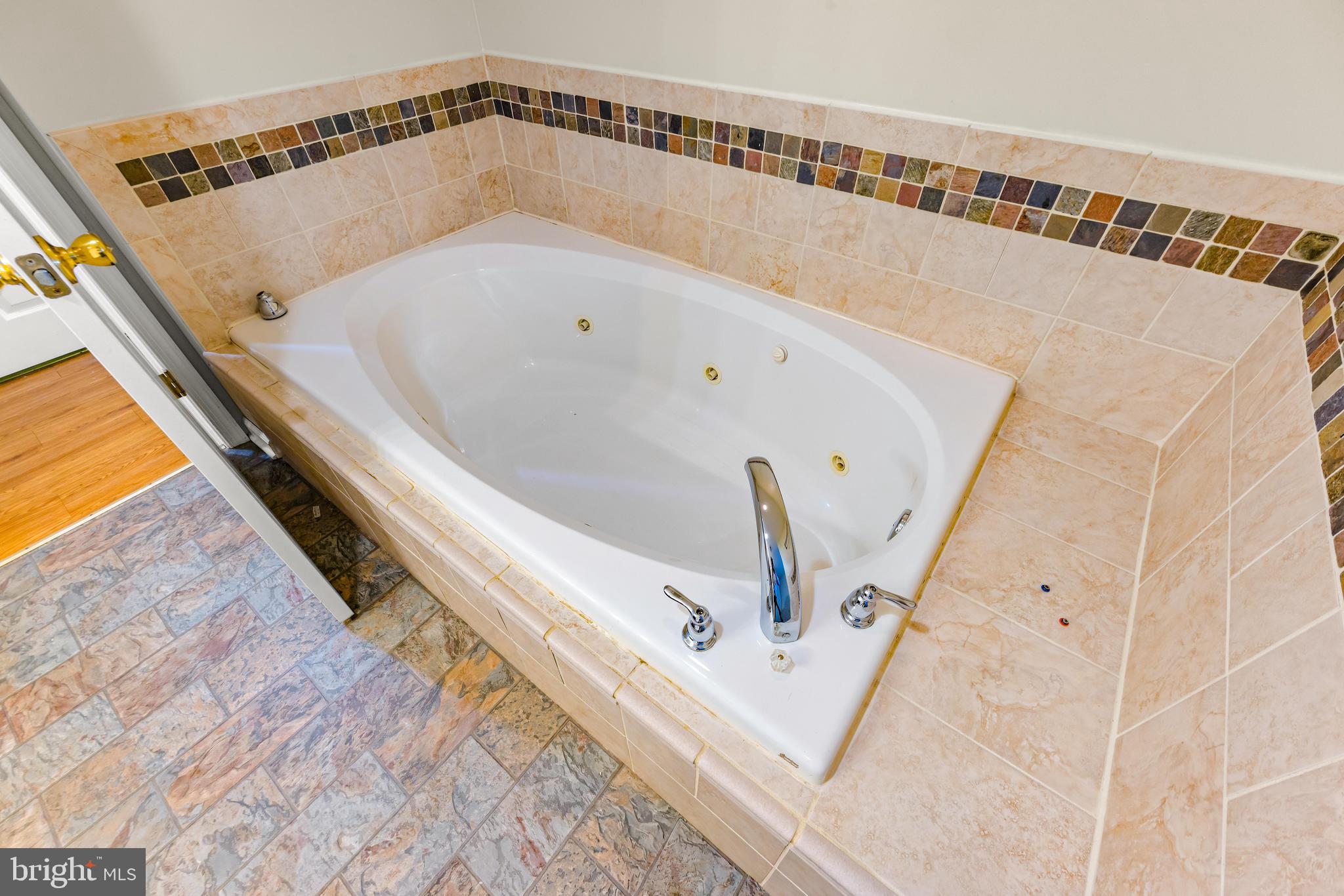 CARROLL COUNTY FARMETTES - Residential