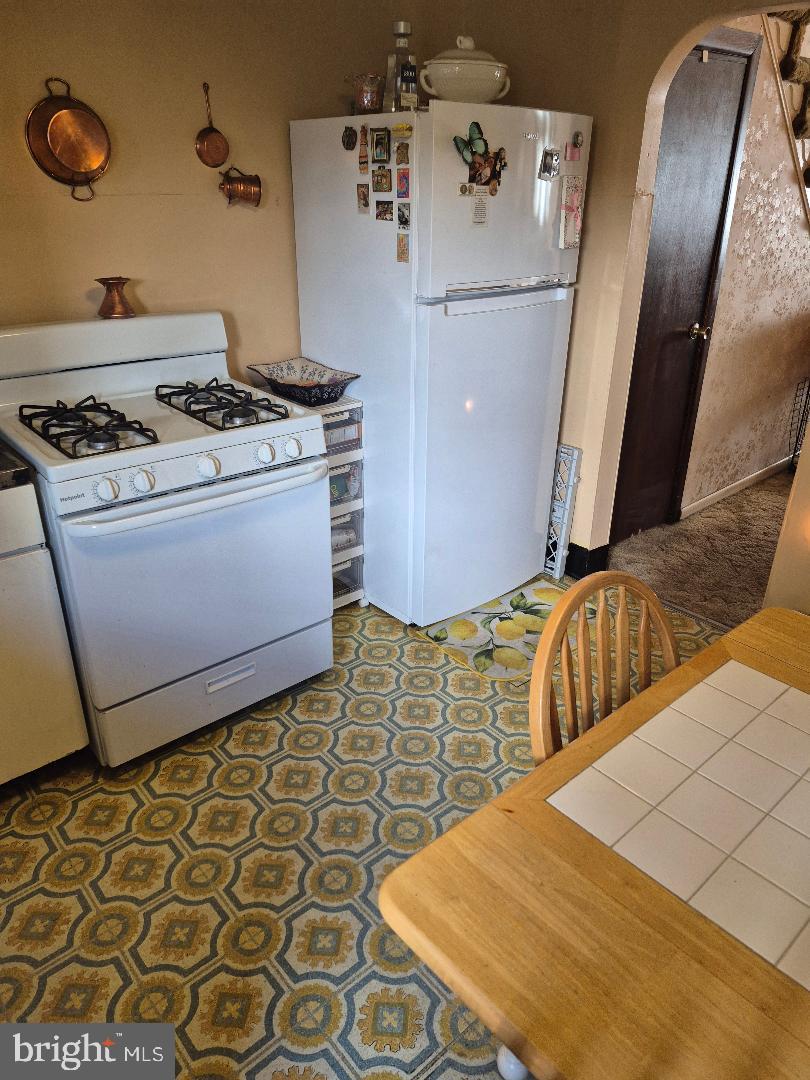 2114 S ROSEWOOD STREET