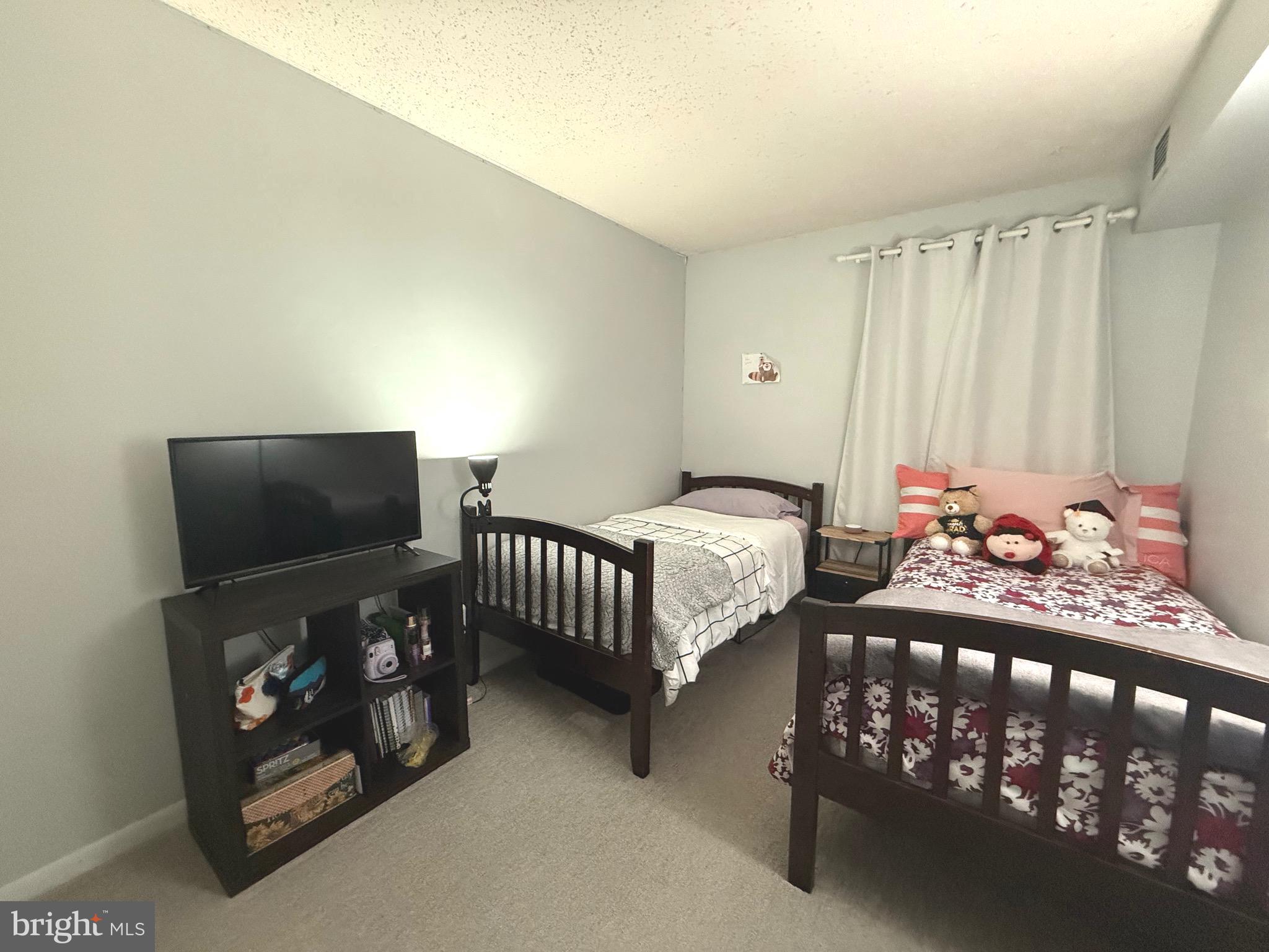 SHADOWOOD - Residential Lease