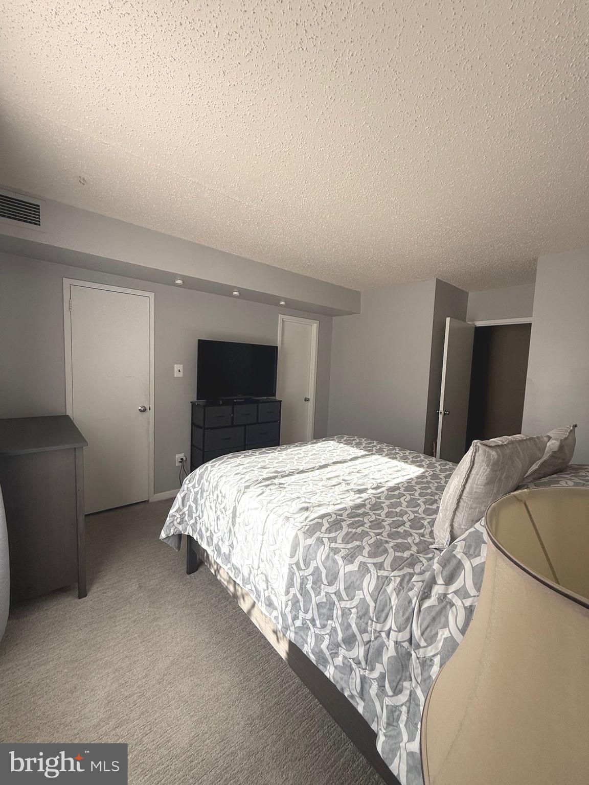 SHADOWOOD - Residential Lease