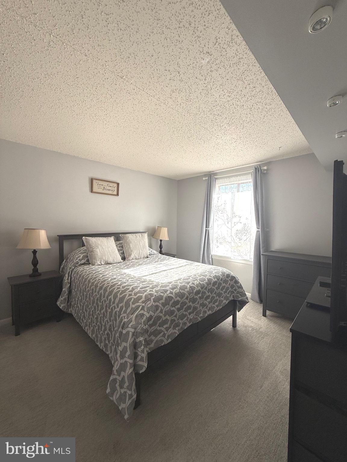 SHADOWOOD - Residential Lease