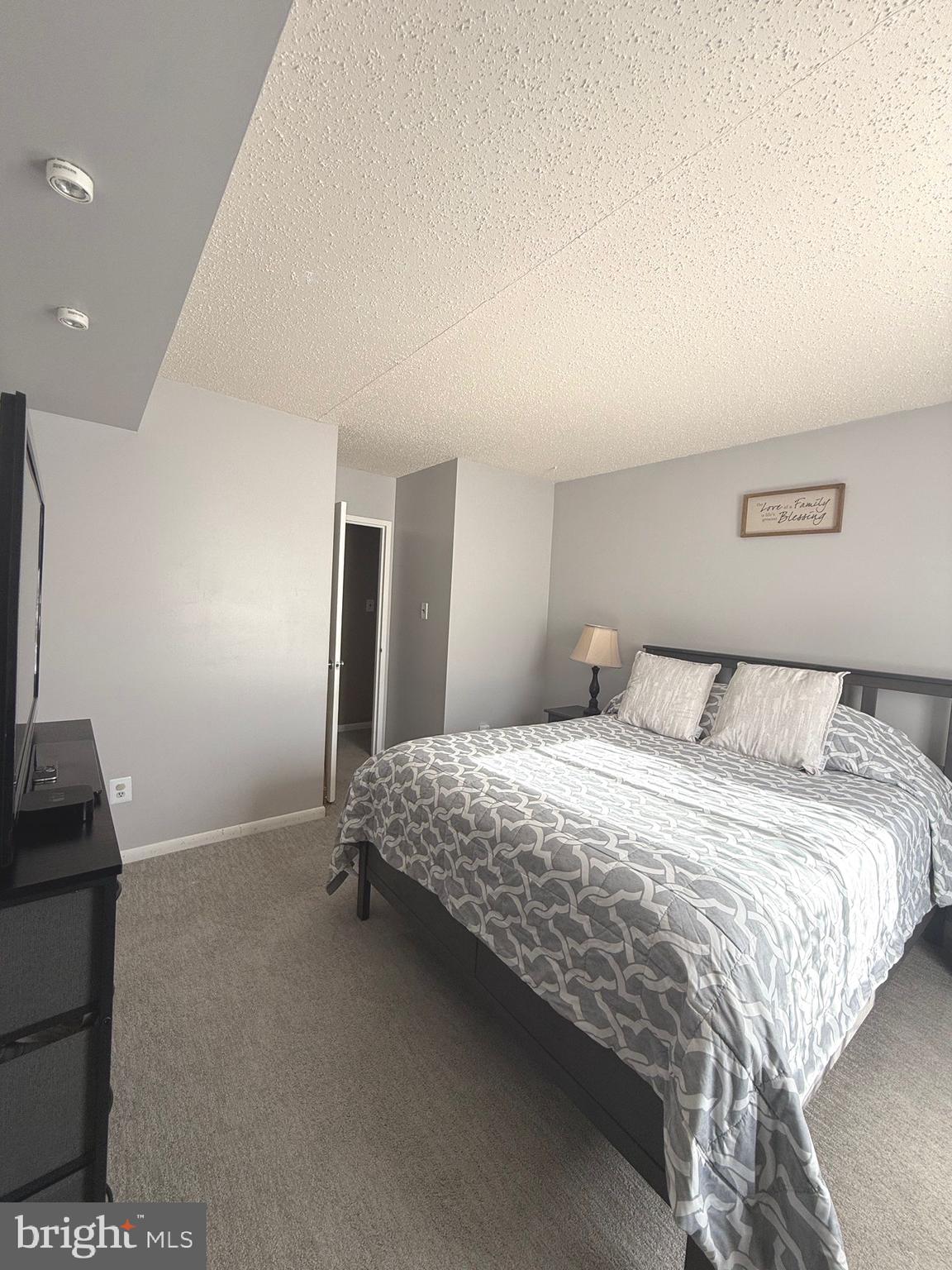 SHADOWOOD - Residential Lease