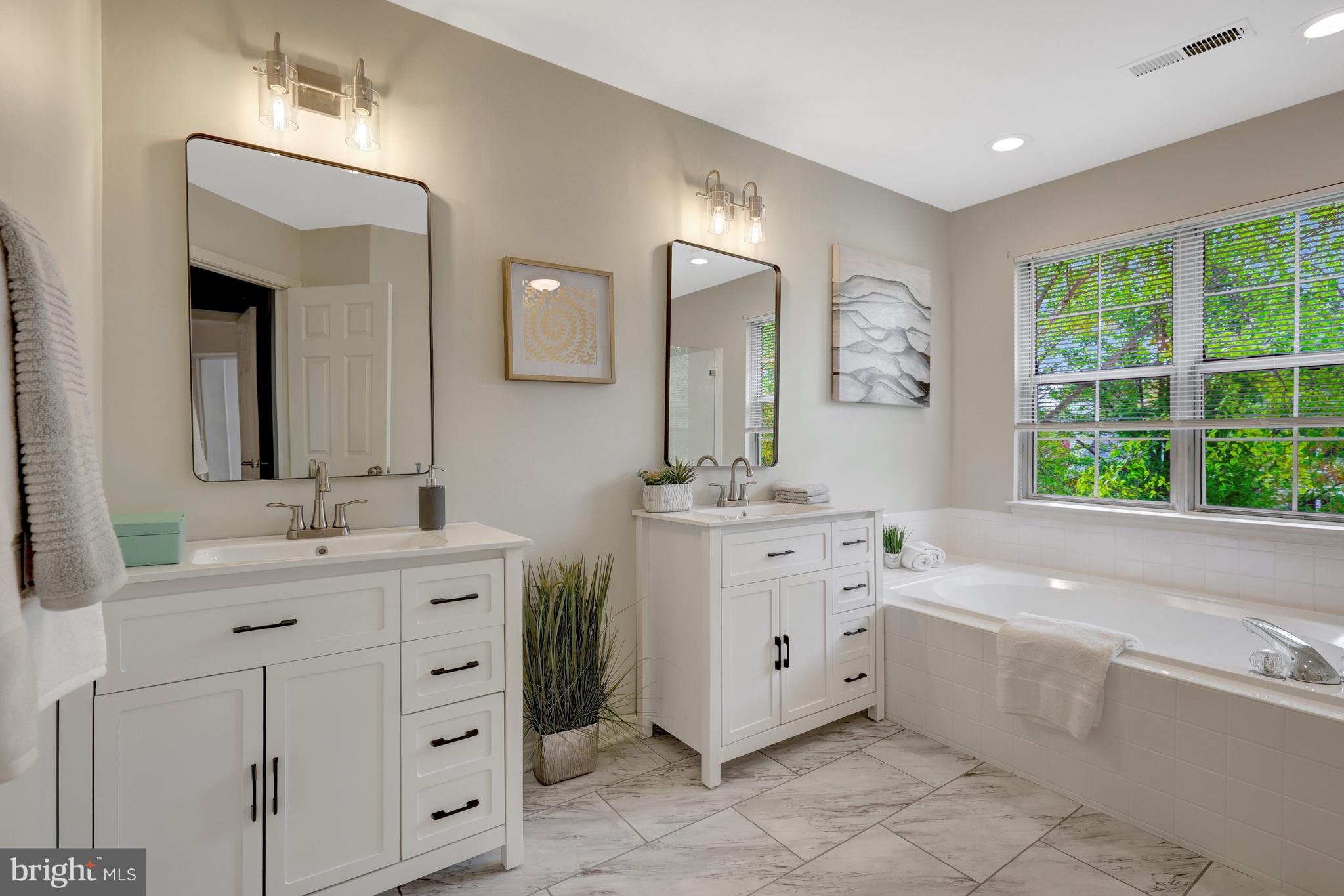 ASHTON DOWNS - Residential