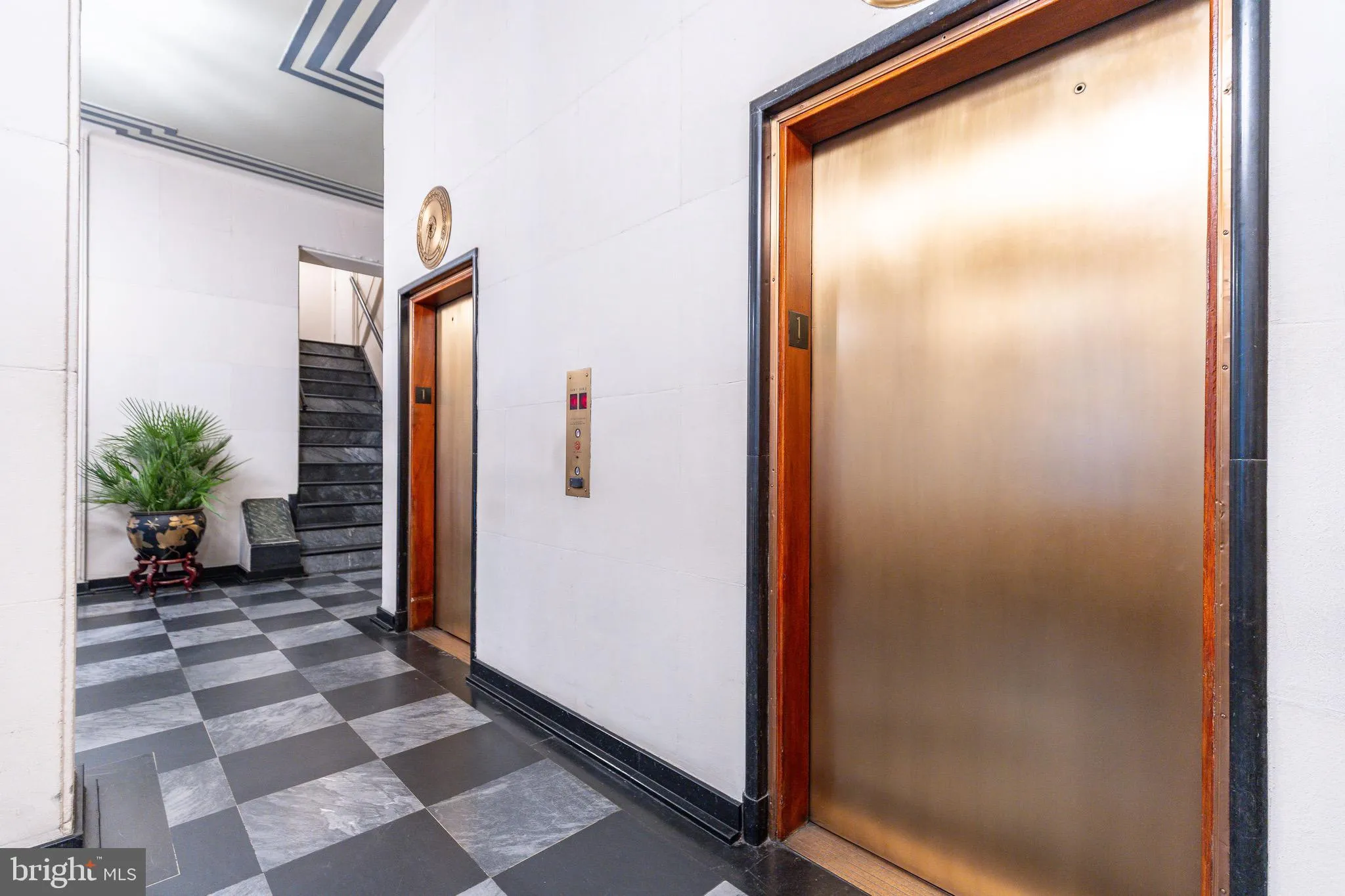 Philadelphia, Pennsylvania 19103, United States, 1 Bedroom Bedrooms, ,2 BathroomsBathrooms,Residential,Active,214647