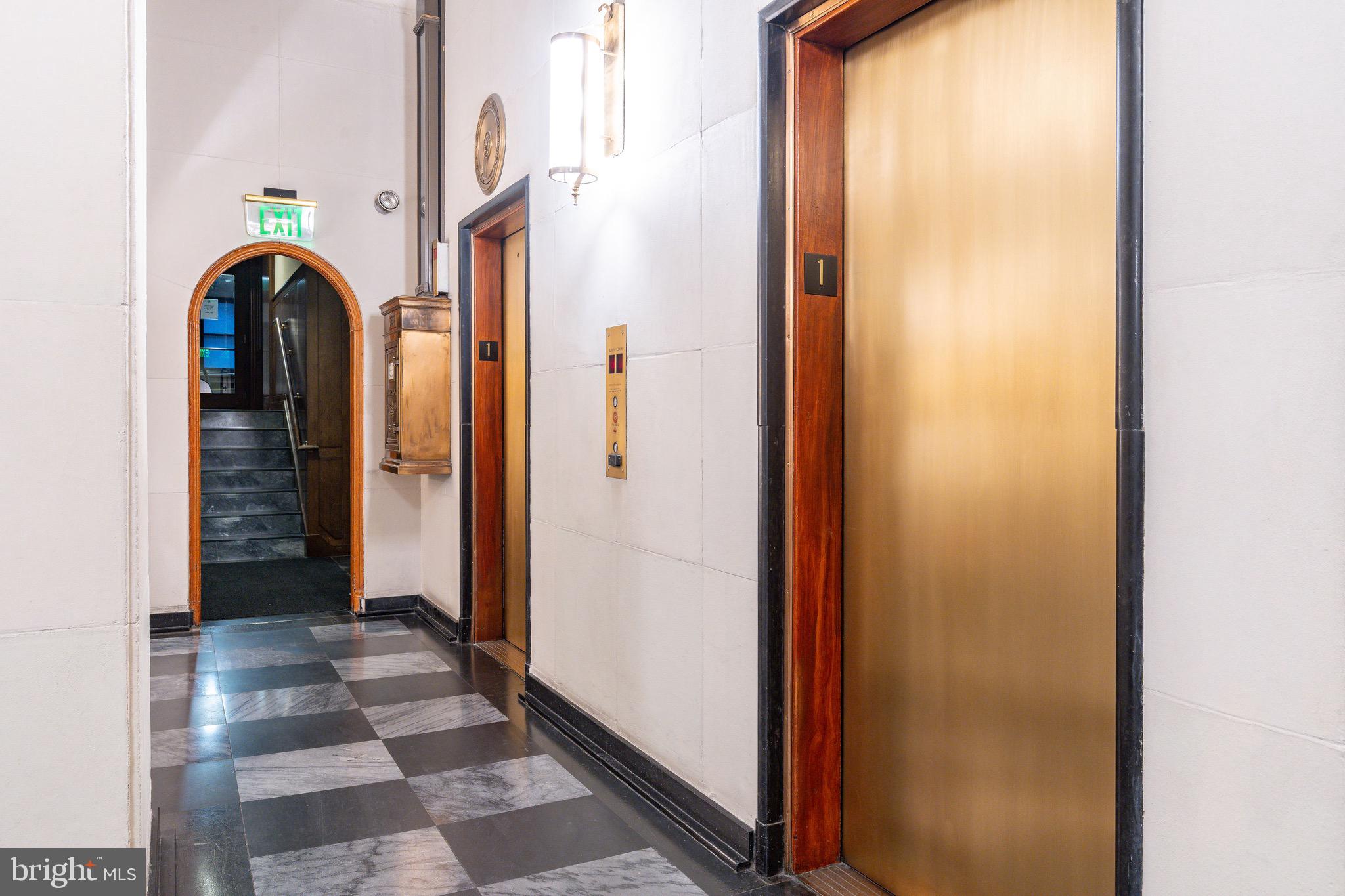 RITTENHOUSE SQUARE - Residential