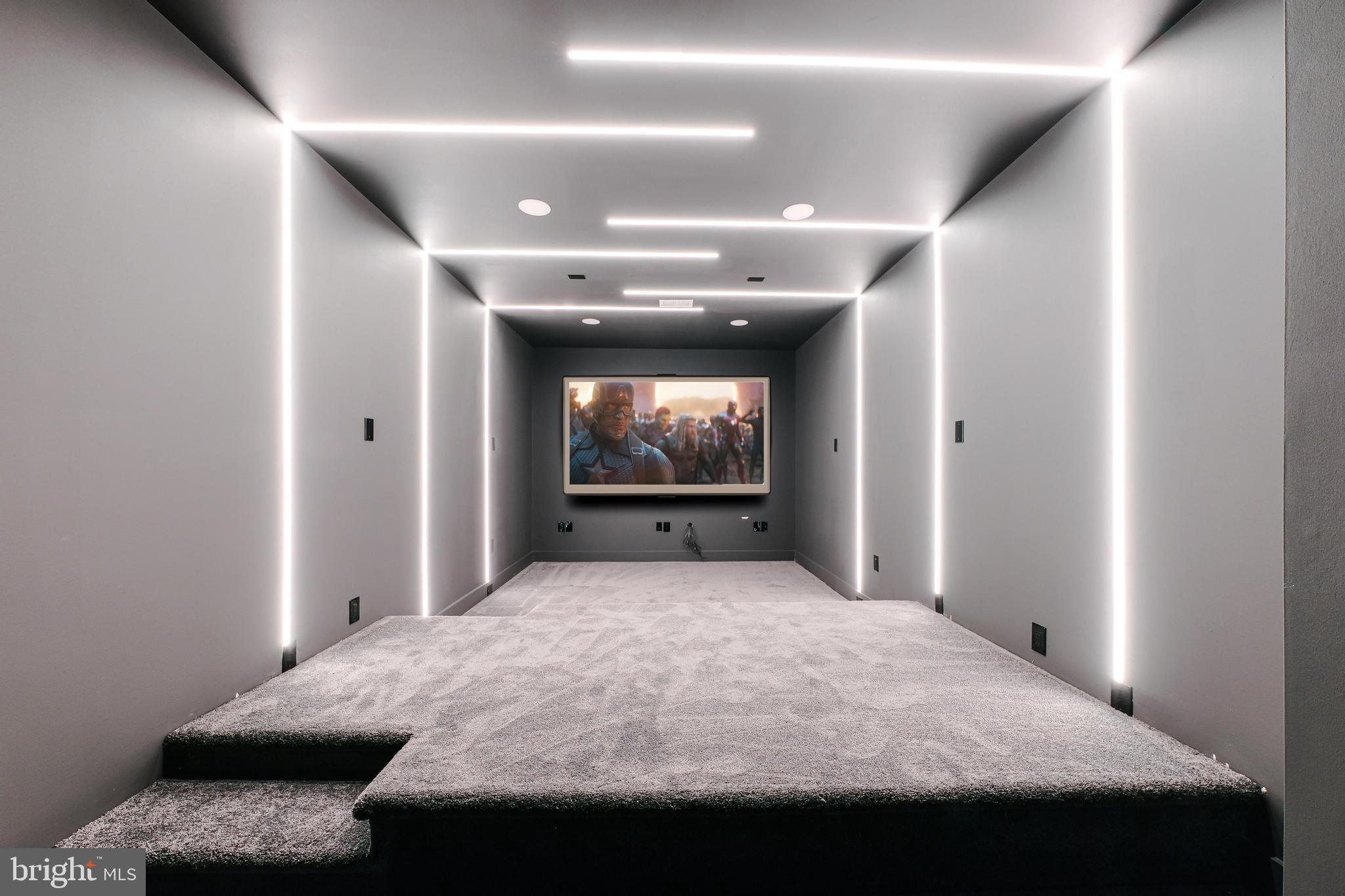 BEVERLY HILLS - Residential