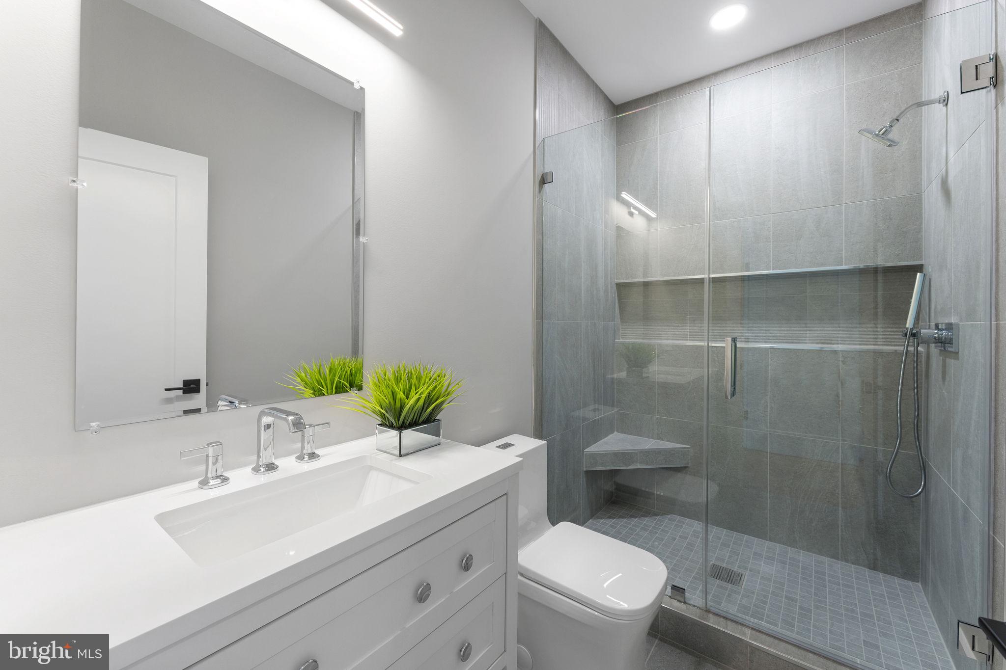 BEVERLY HILLS - Residential