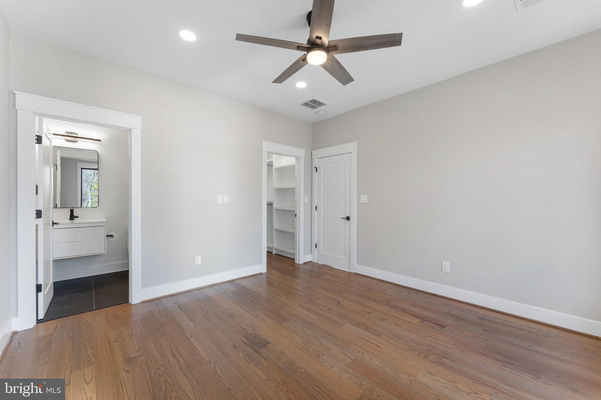 BEVERLY HILLS - Residential