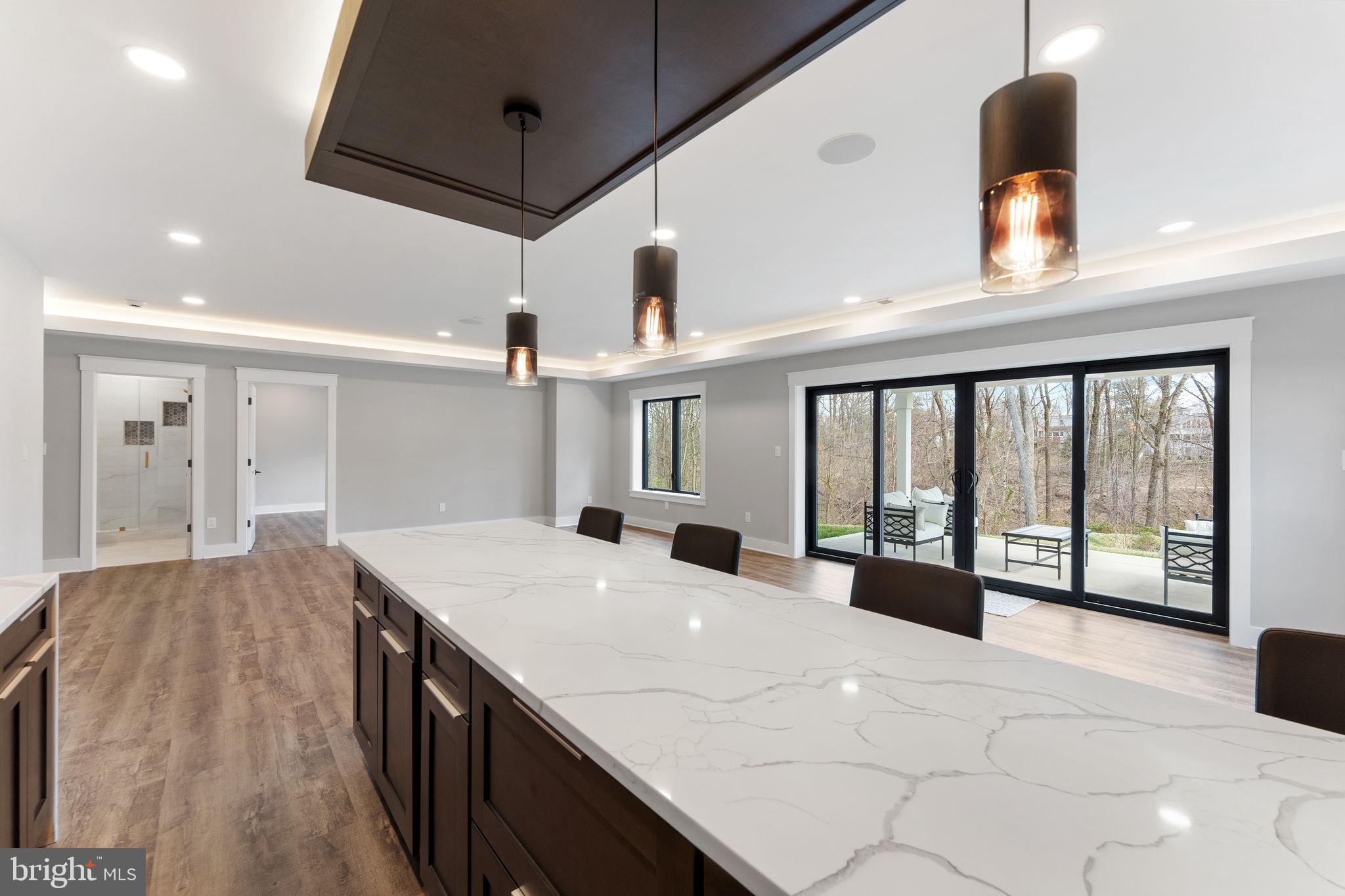 BEVERLY HILLS - Residential