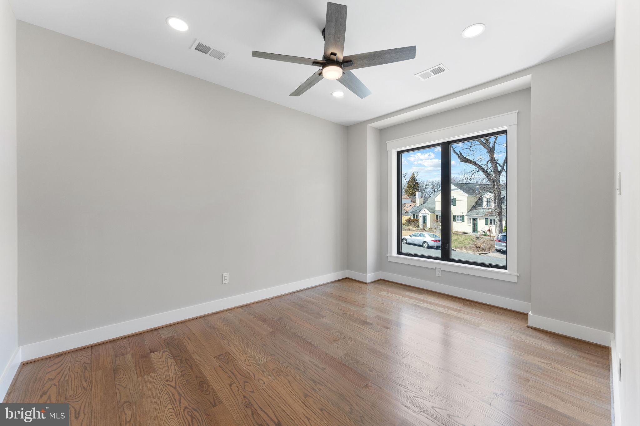 BEVERLY HILLS - Residential