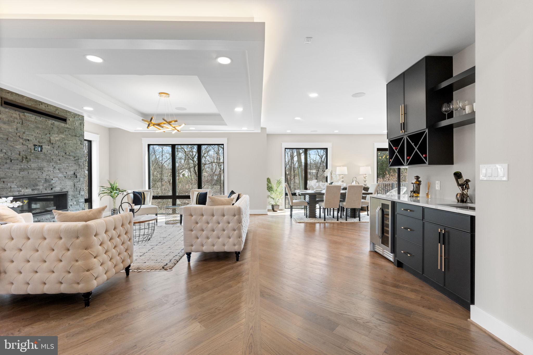 BEVERLY HILLS - Residential