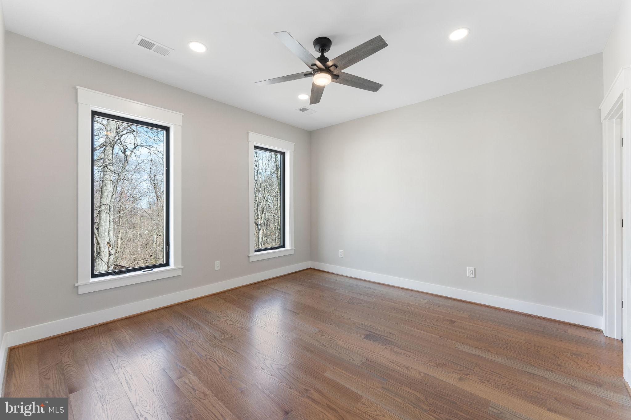 BEVERLY HILLS - Residential