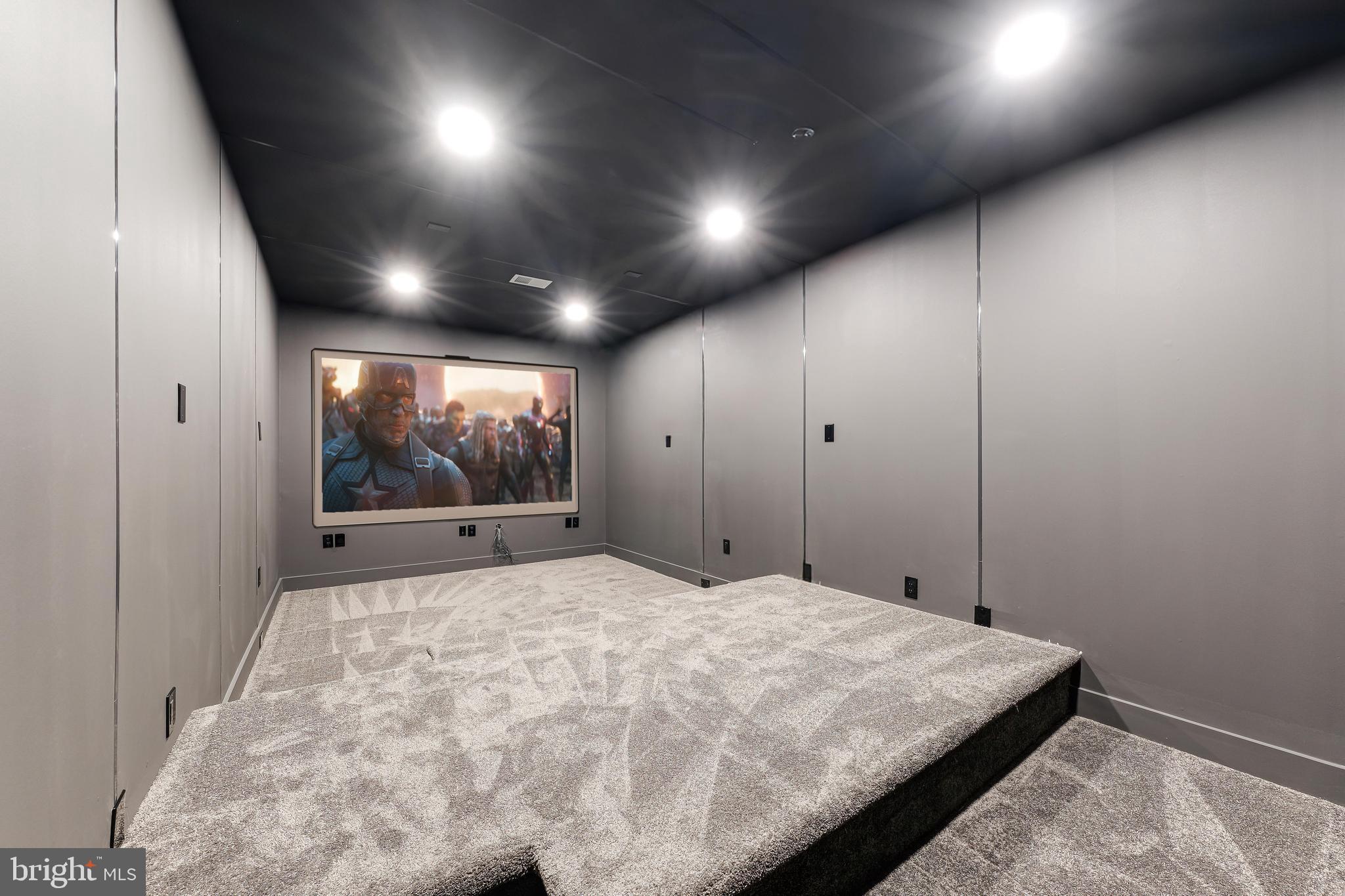 BEVERLY HILLS - Residential