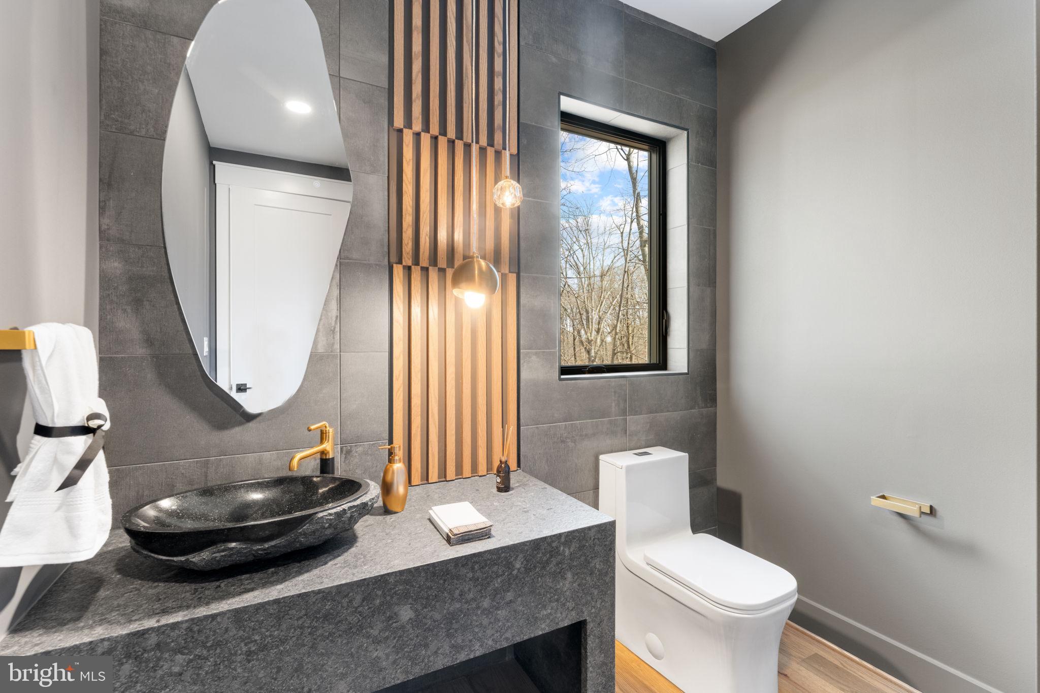 BEVERLY HILLS - Residential