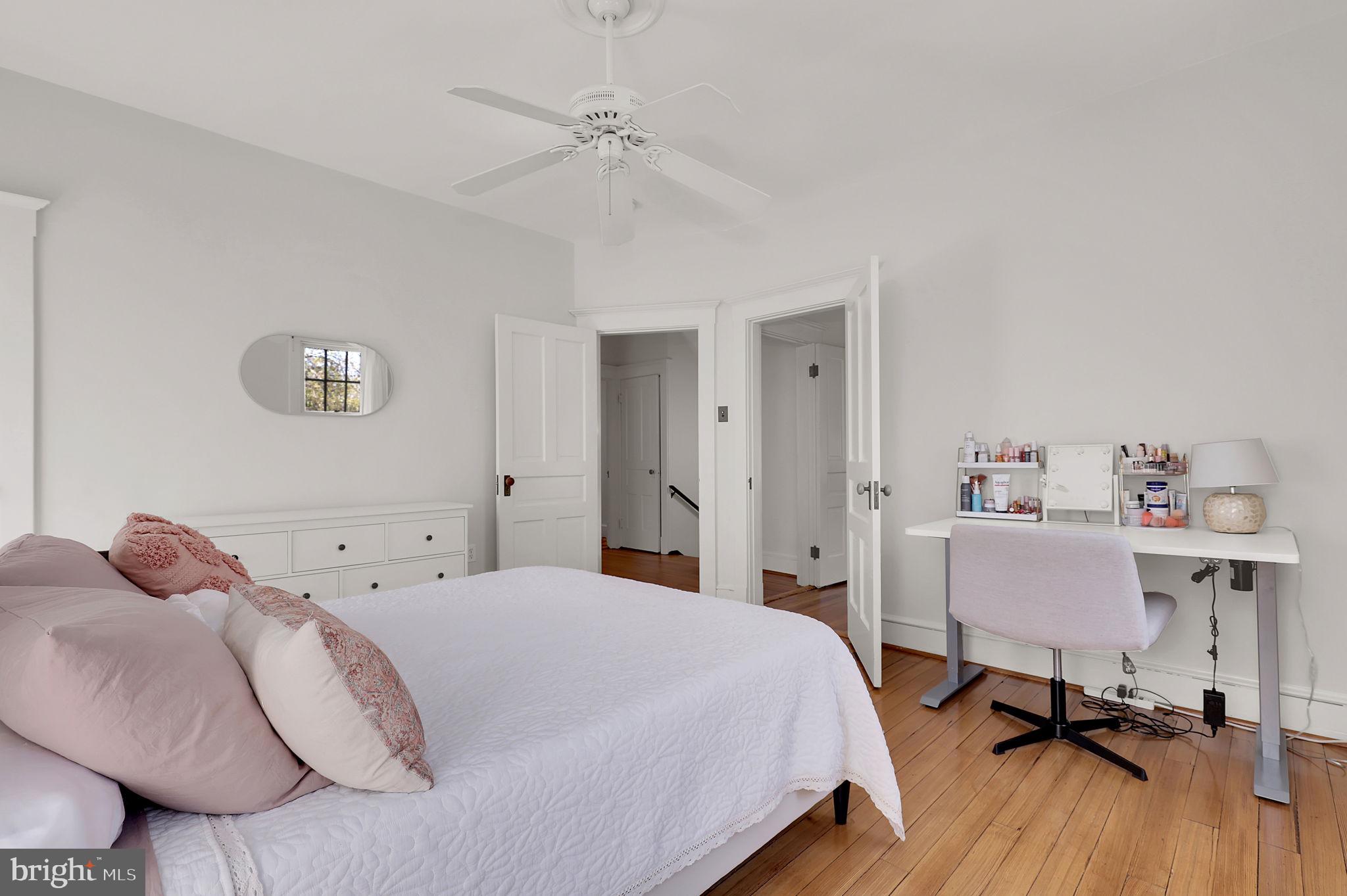 KENSINGTON - Residential