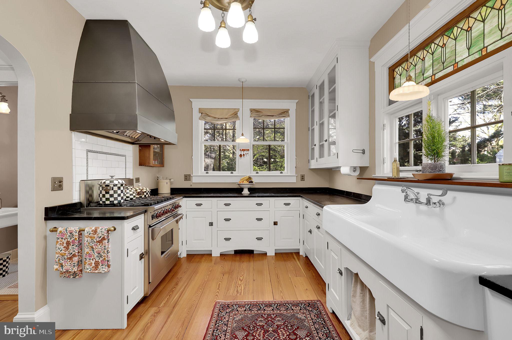 KENSINGTON - Residential