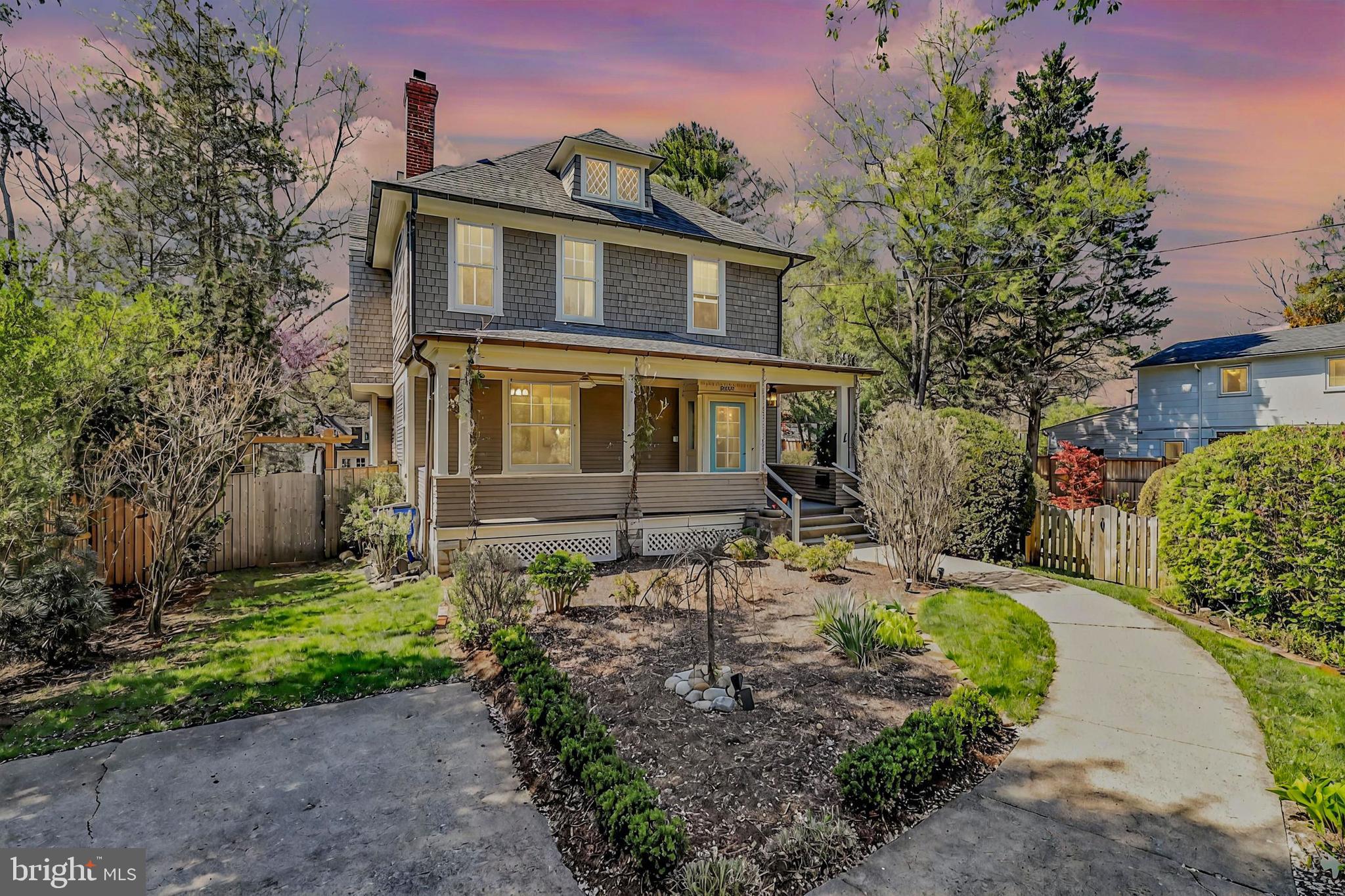 KENSINGTON - Residential