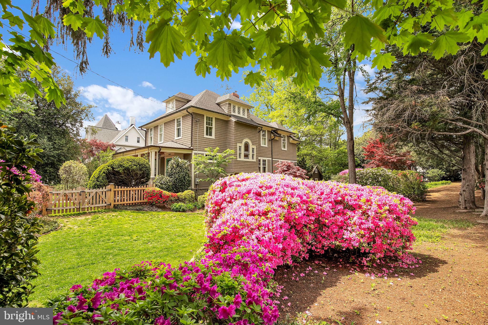 KENSINGTON - Residential