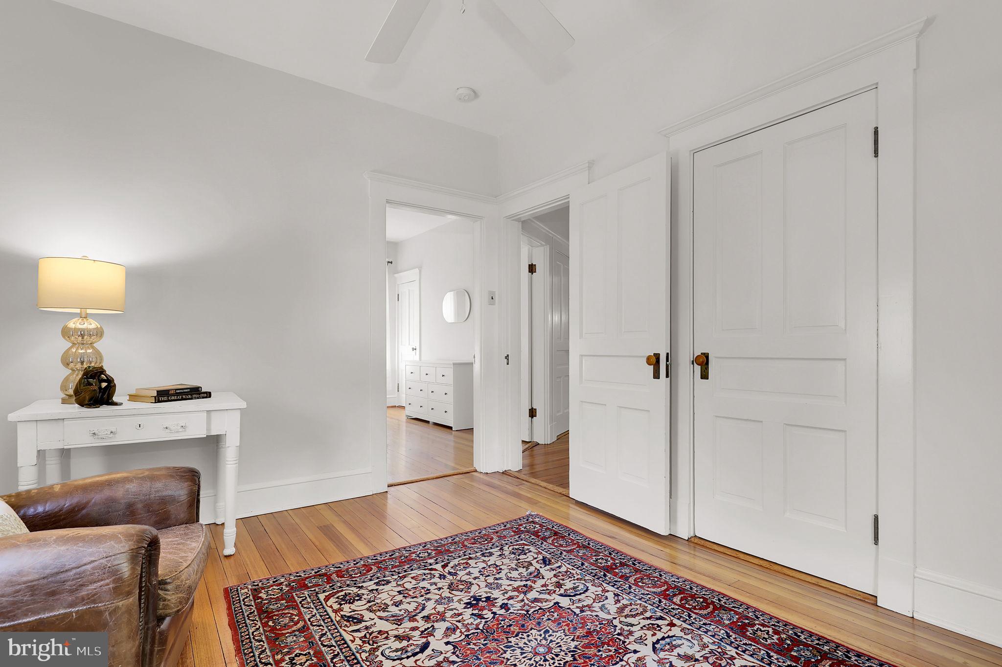 KENSINGTON - Residential