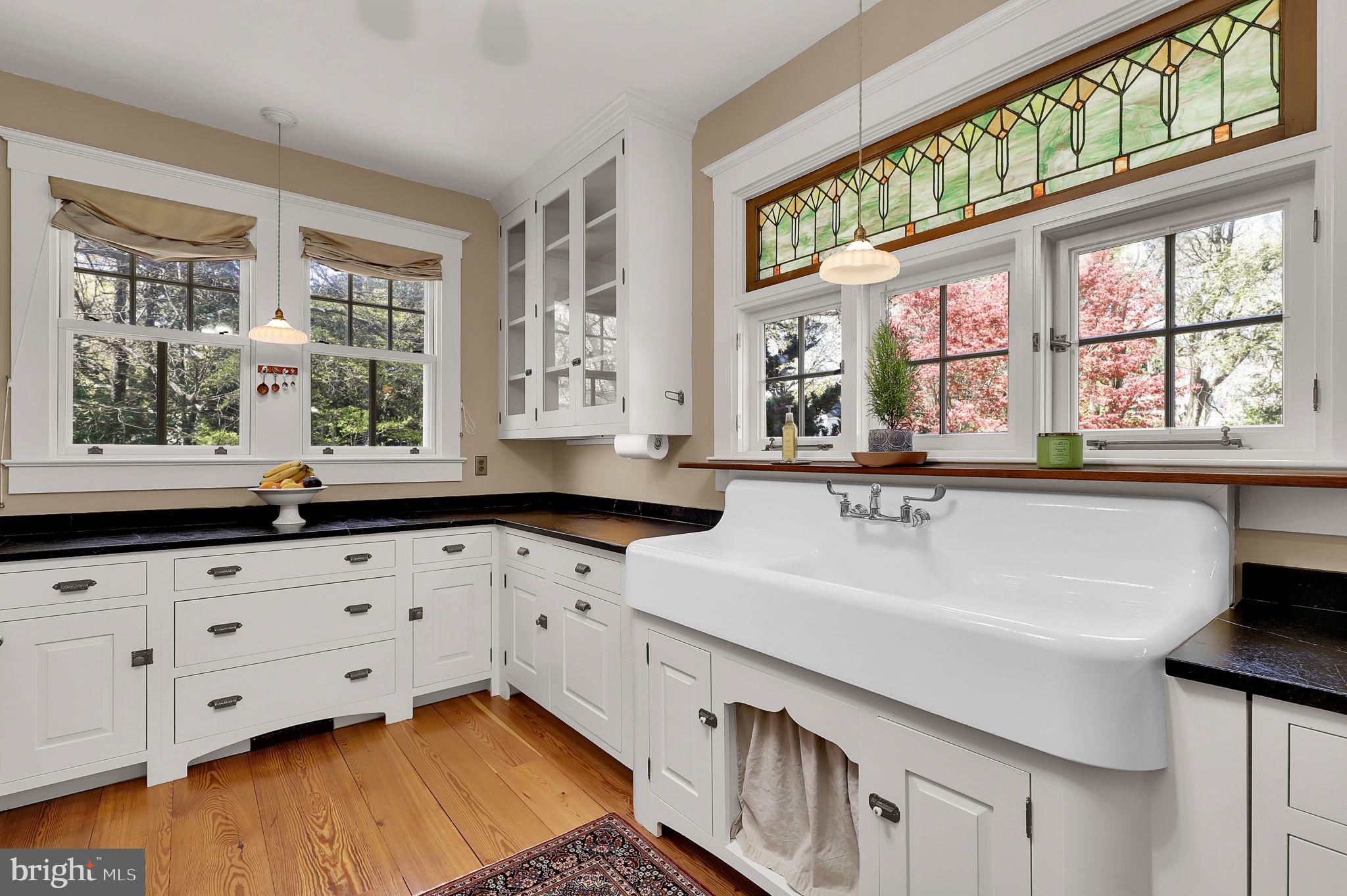 KENSINGTON - Residential