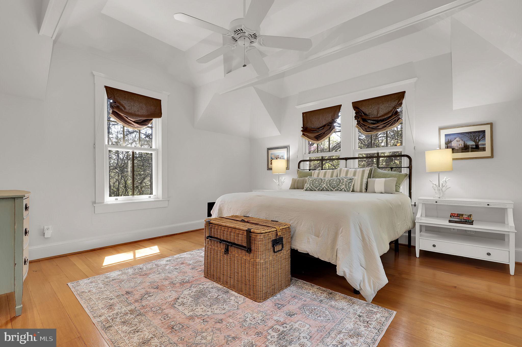 KENSINGTON - Residential