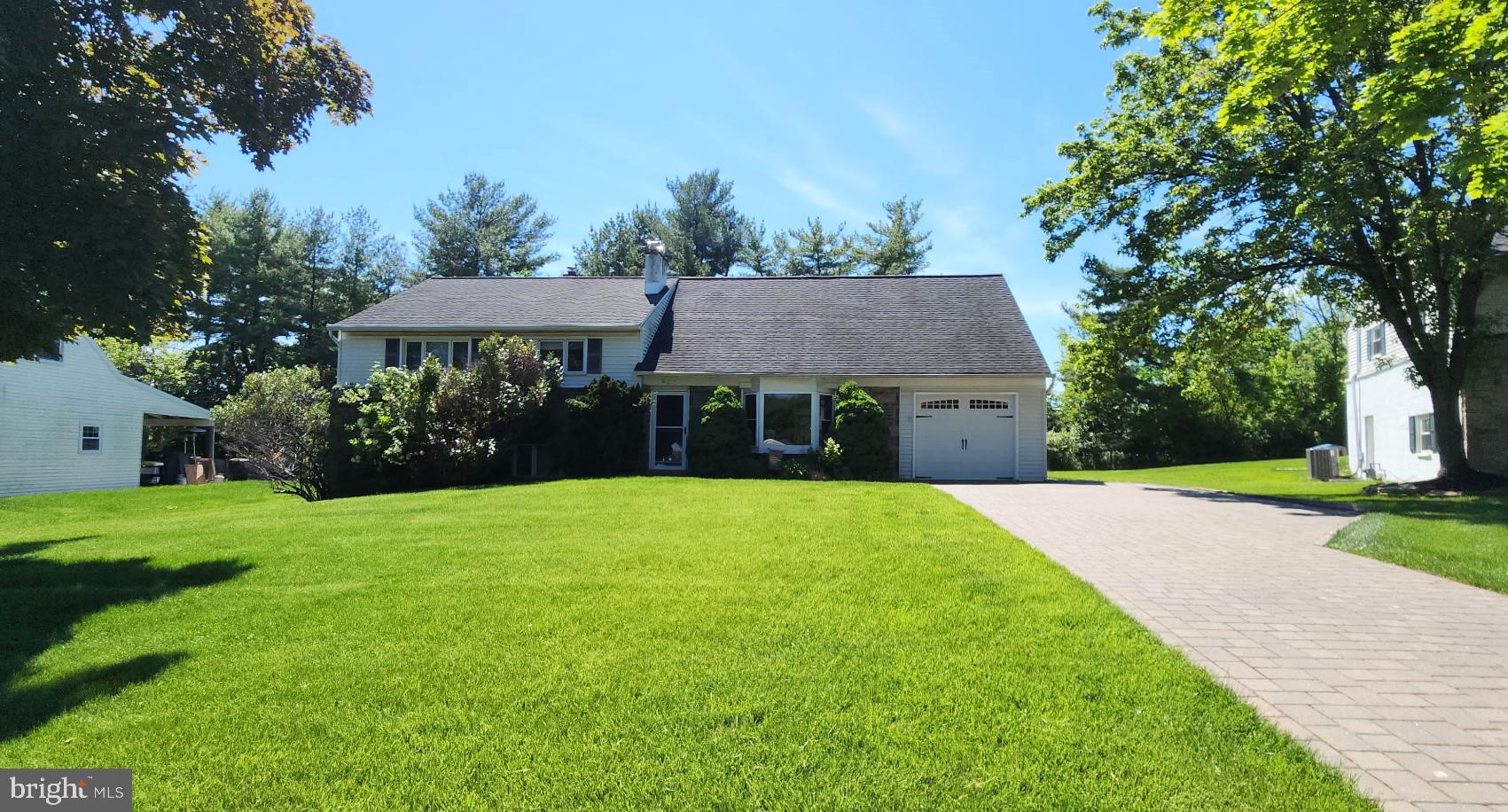 627 GENERAL ARMSTRONG ROAD