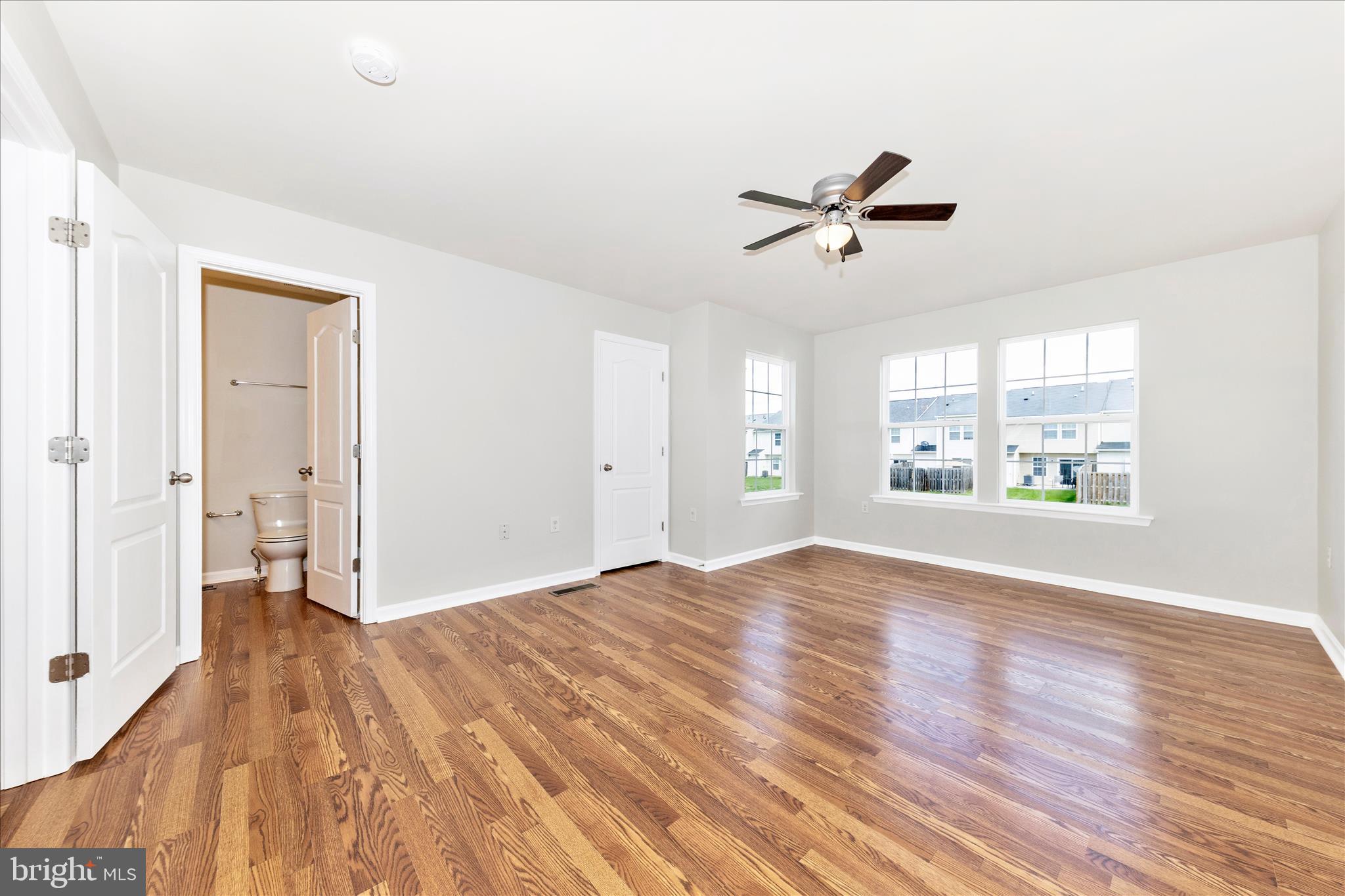 MANOR PARK - Residential