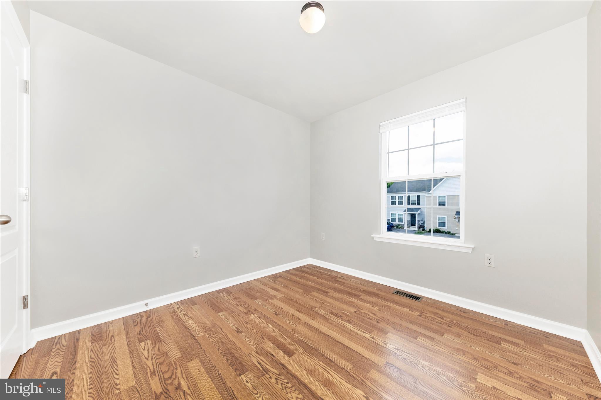MANOR PARK - Residential