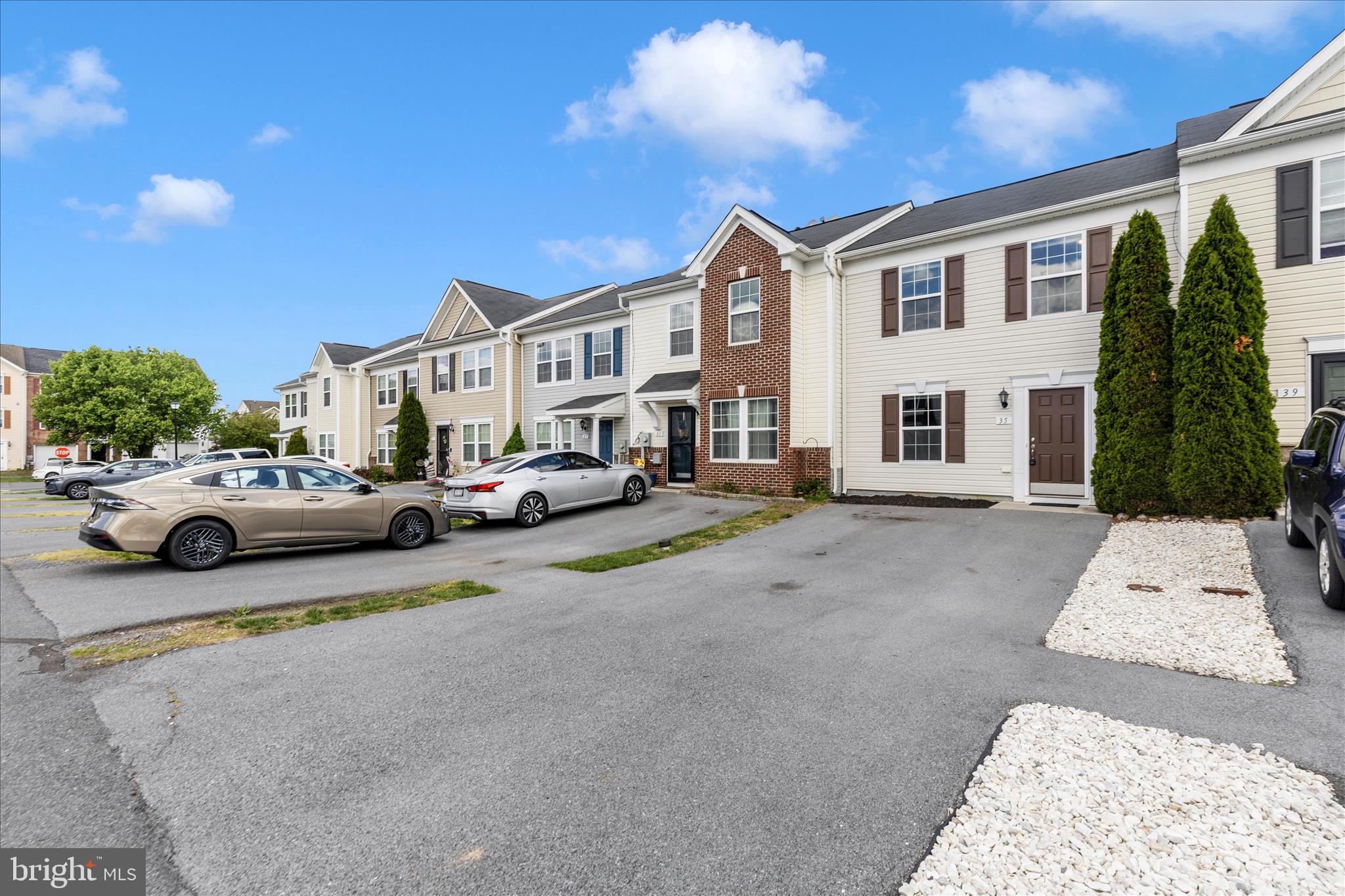 MANOR PARK - Residential