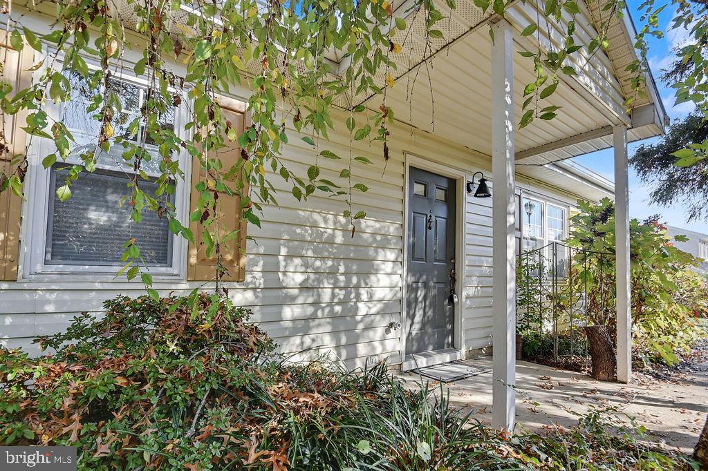 127 UPPER VALLEY LANE