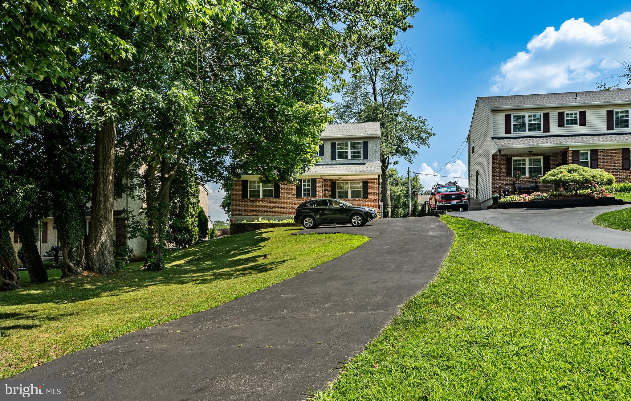 421 E EAGLE ROAD