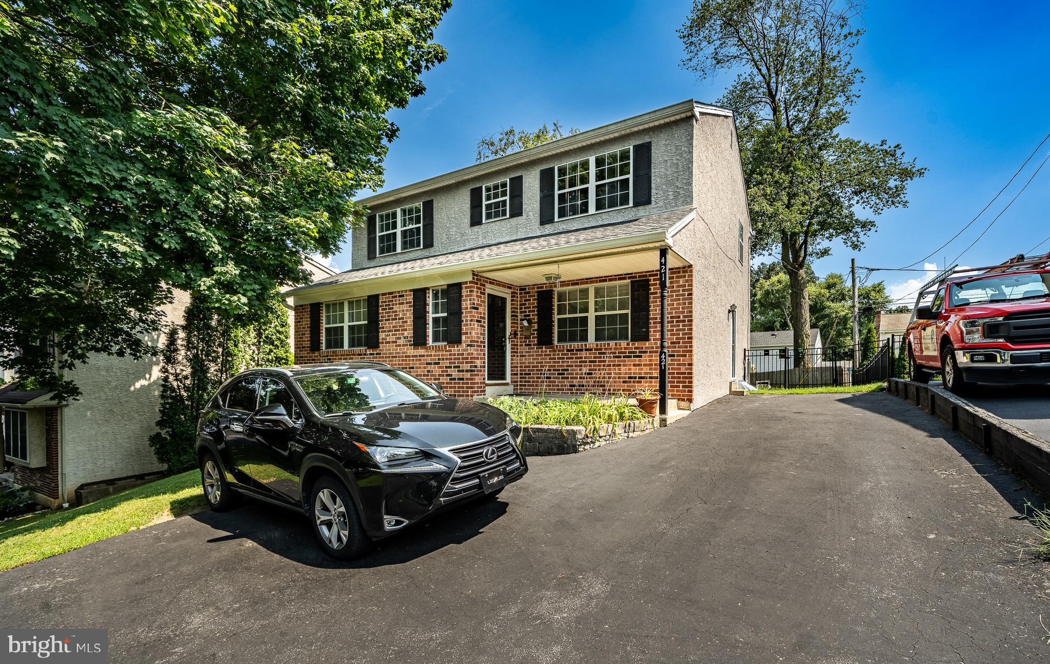421 E EAGLE ROAD