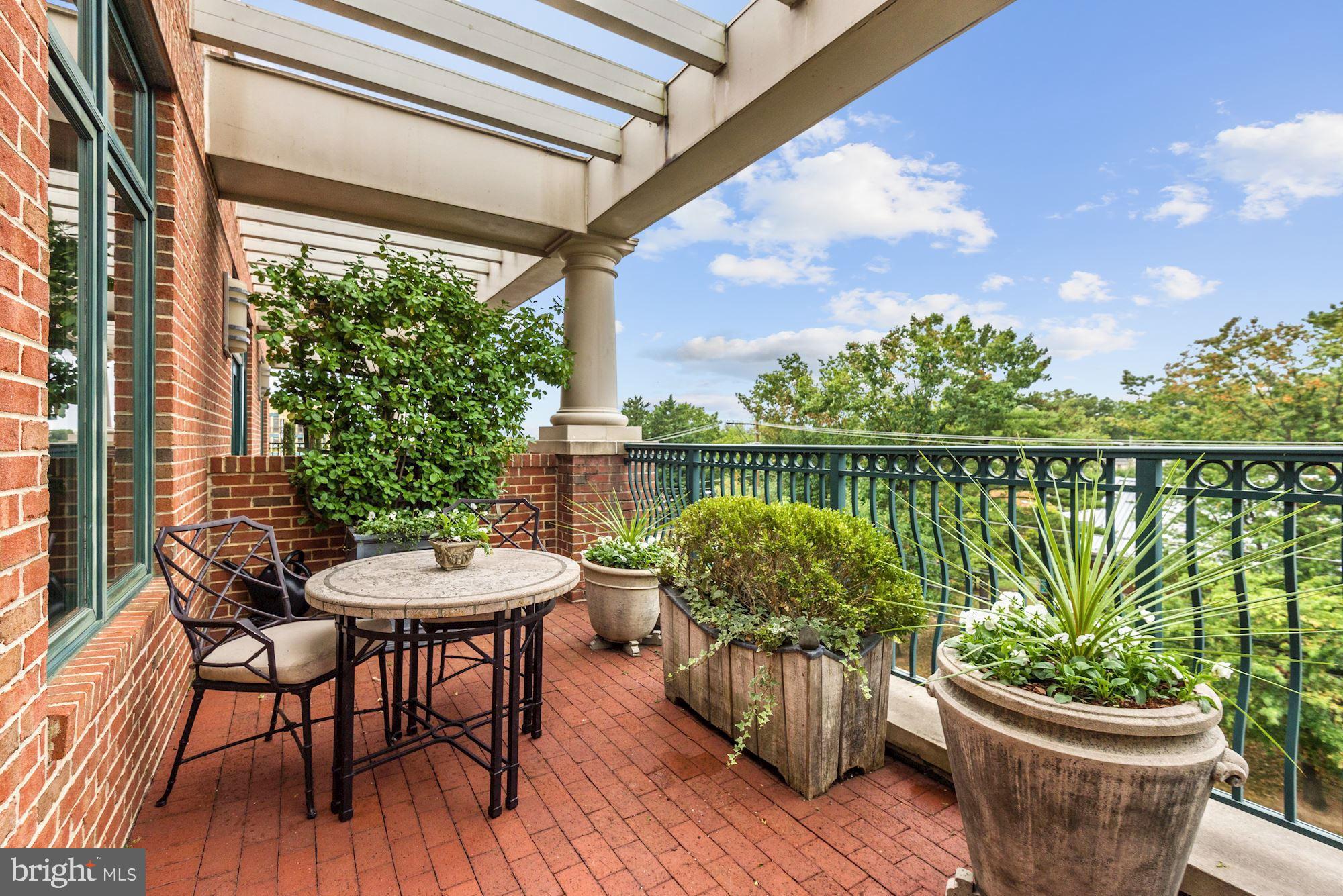 EDGEMOOR - Residential