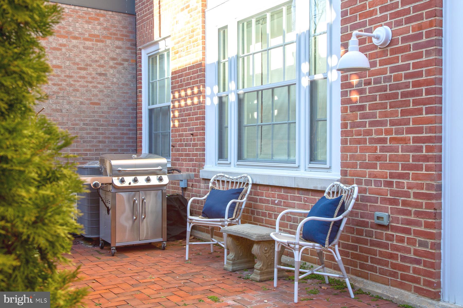 HISTORIC DISTRICT - Residential